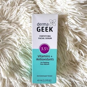BNIB & Unopened DermaGeek Fortifying Facial Serum Vitamins+Antioxidants Serum